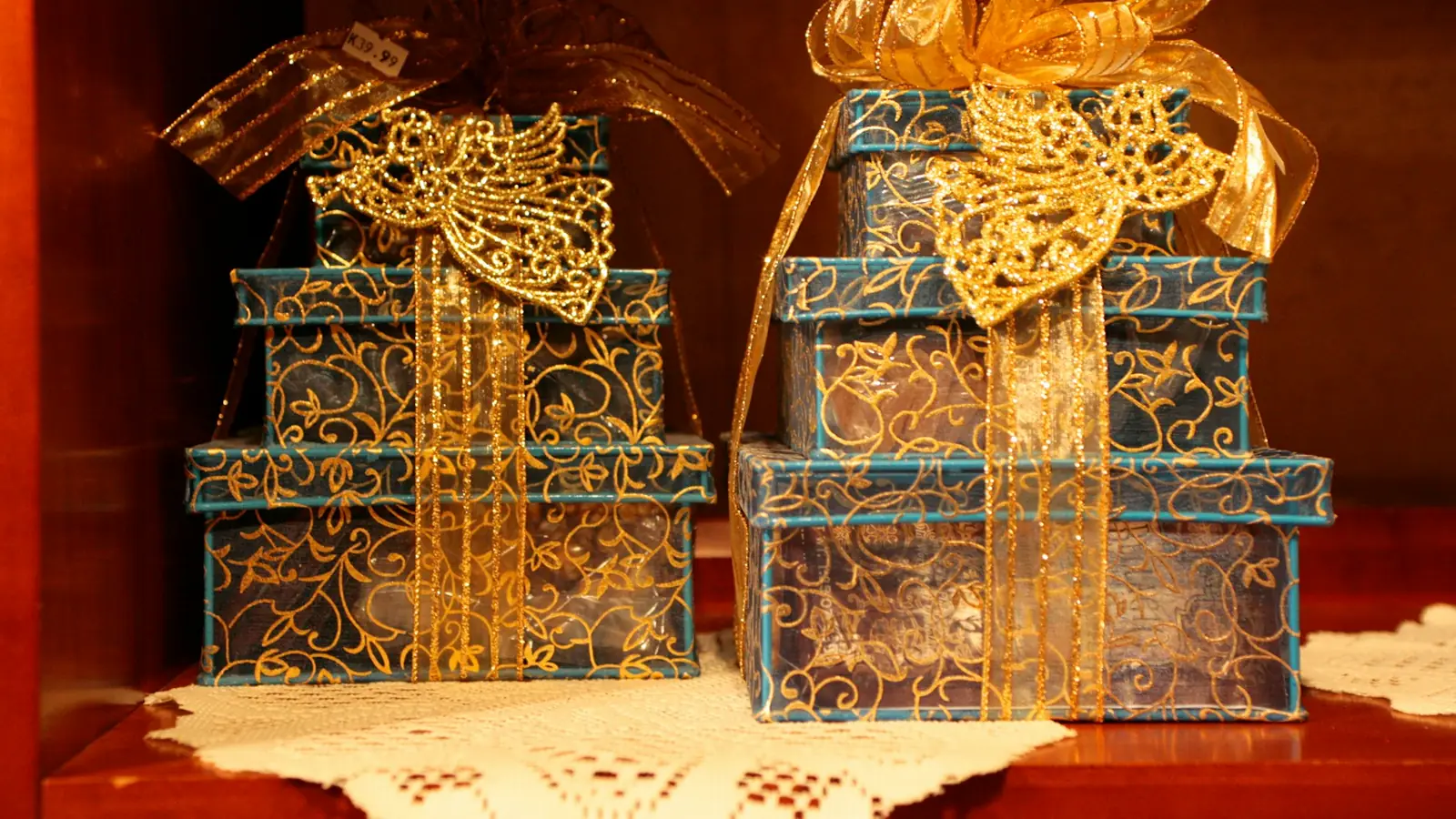 Illustration: What Is a Gift Card Combo Pack?