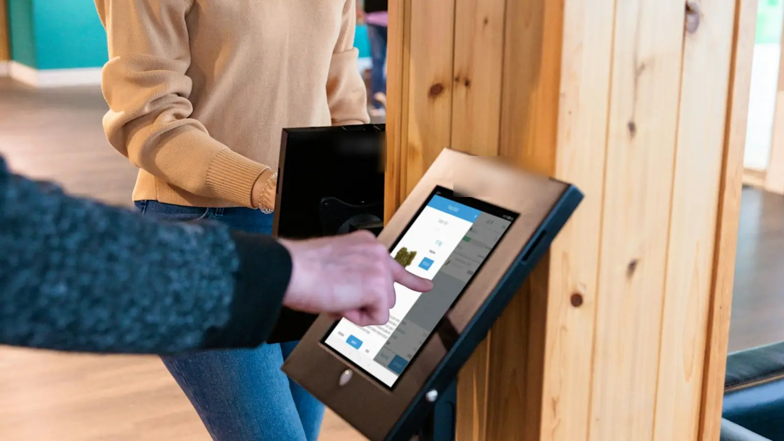 Illustration: Kiosks and Tablets: Bringing Digital Commerce Inside the Store